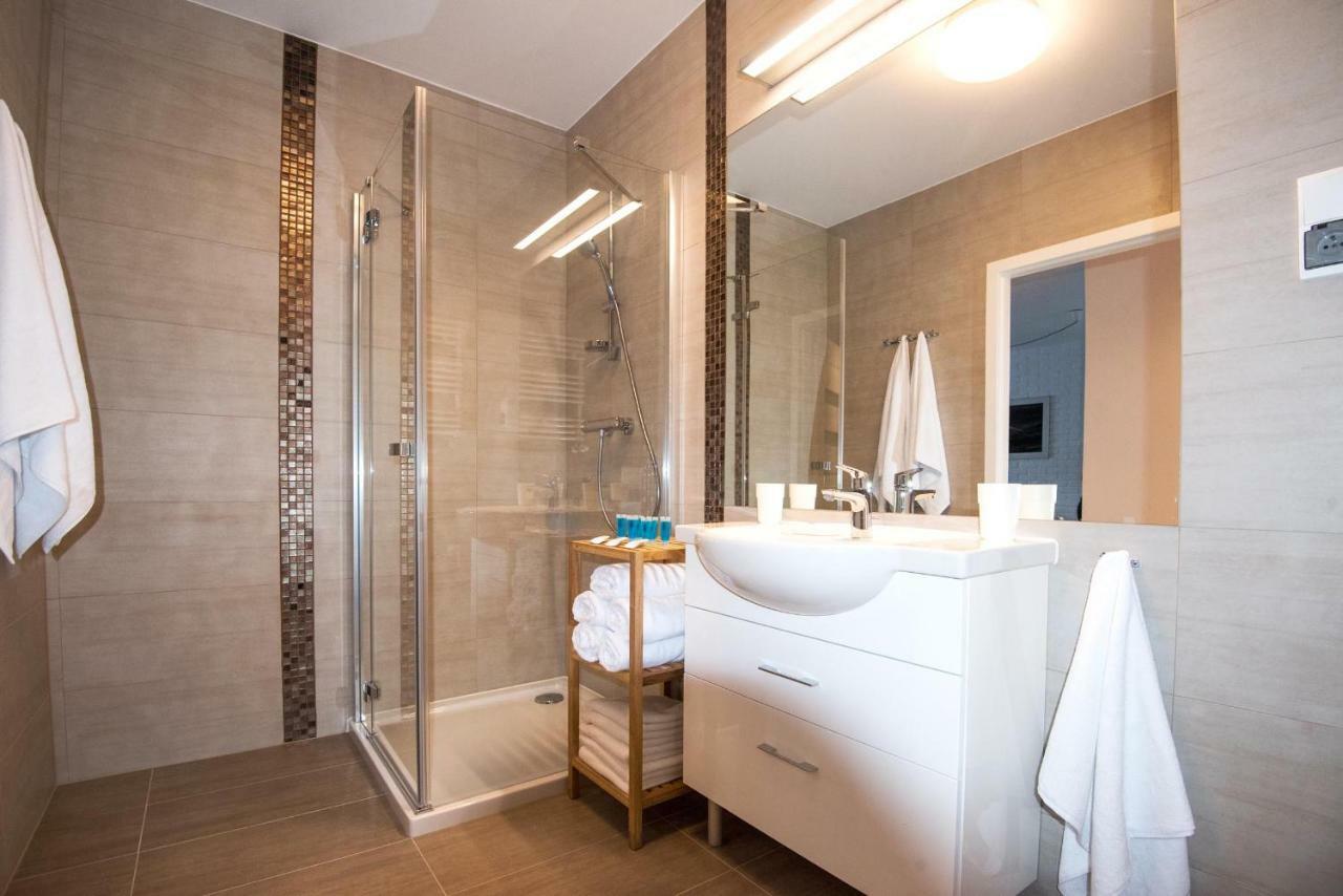 Lato Apartament Solna 11C Z Garazem Kolobrzeg Bagian luar foto